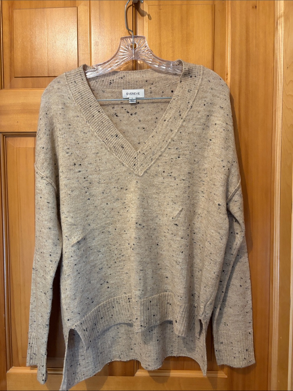 Evereve Neutral Speckled Beige V-Neck Sweater